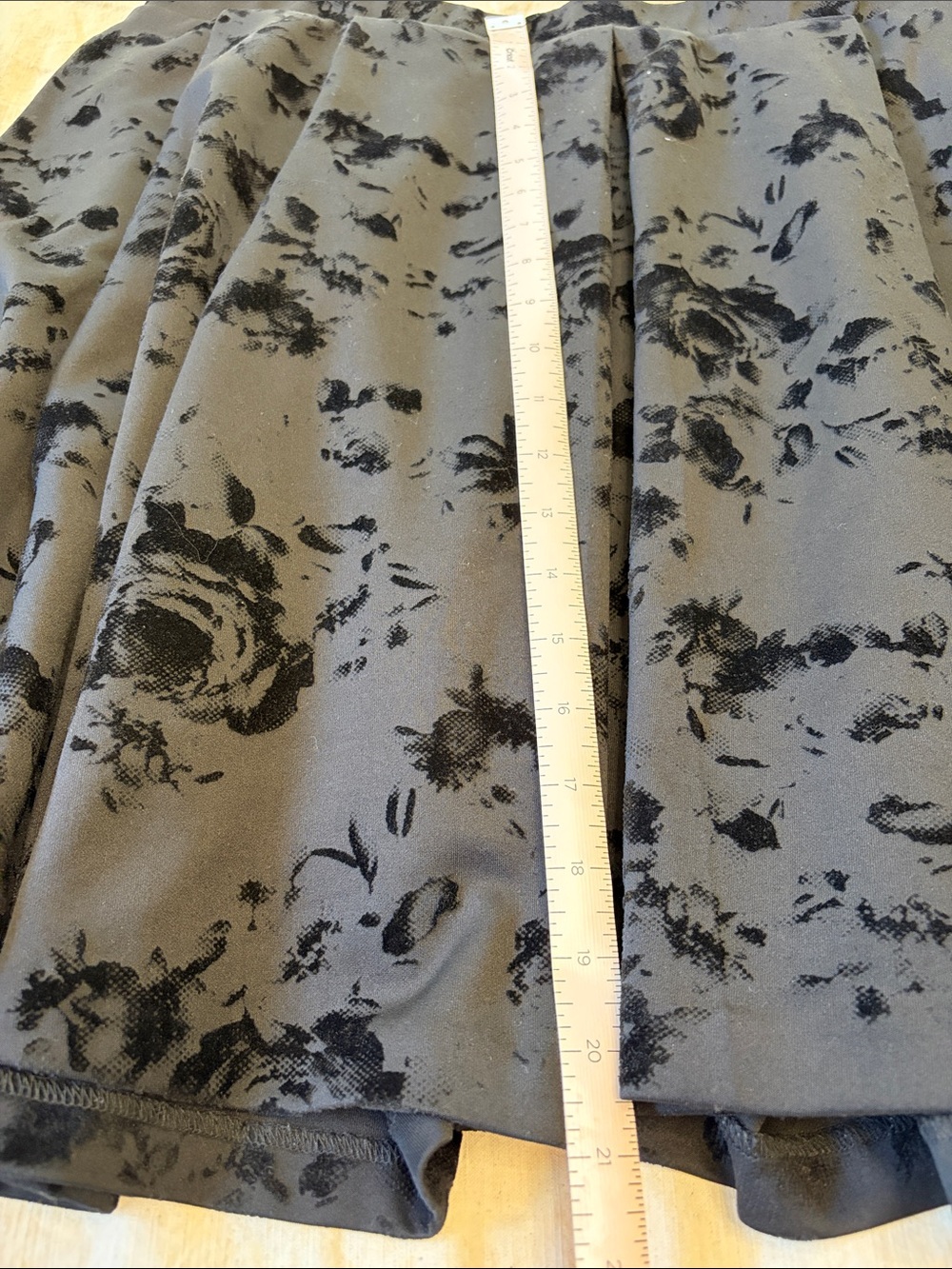 Torrid Burnout Velvet Pleated Skater Skirt - Picture 9 of 10